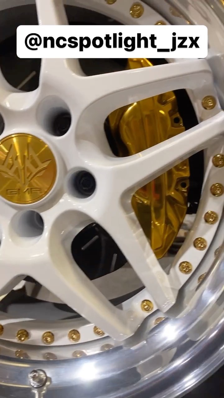 Gotta love the gold over polished! Can’t miss! #gold #stance #toyota #jzx90 #supra #slammed #turbo #perfection #fyp #daily #cars #jzx100 #instagood #instagram
