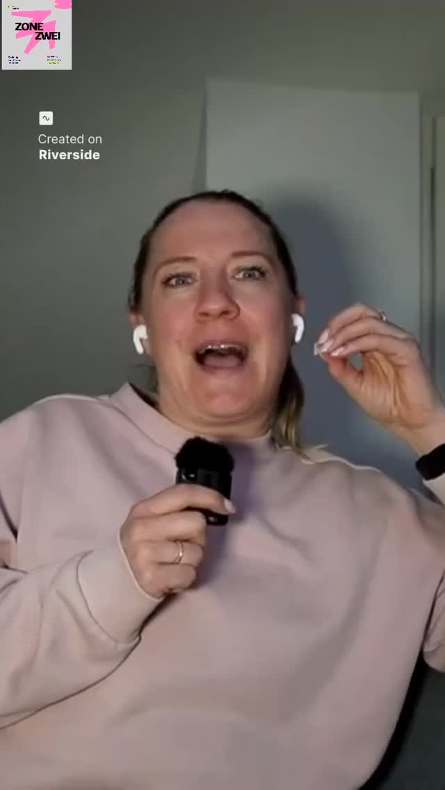 Leute, macht eure Übungen 🤣 auch wenn sie noch so klein und nervig sind!
Wir alle wissen, dranbleiben is the key 🔑
Hört rein in unsere neuste ZoneZwei Podcastfolge!
Wie immer auf Spotify, YouTube und Applepodcast 💚❤️💜
Liken, Kommentieren und Teilen nicht vergessen 😘
#zonezweipodcast #training #consistency #triathlon #podcast
