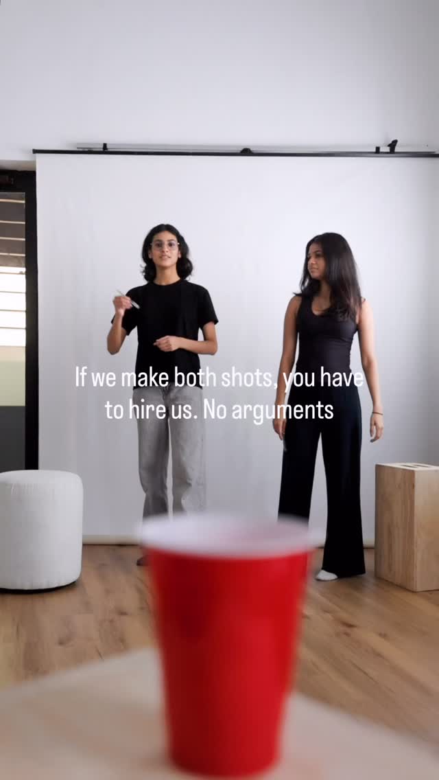 “If we make both shots you have to hire us” …so technically the guy throwing pens deserves the job too 😭😂✍️🥤
#BehindTheScenes #Filmmaking #ContentCreation #StudioLife #ShootDay