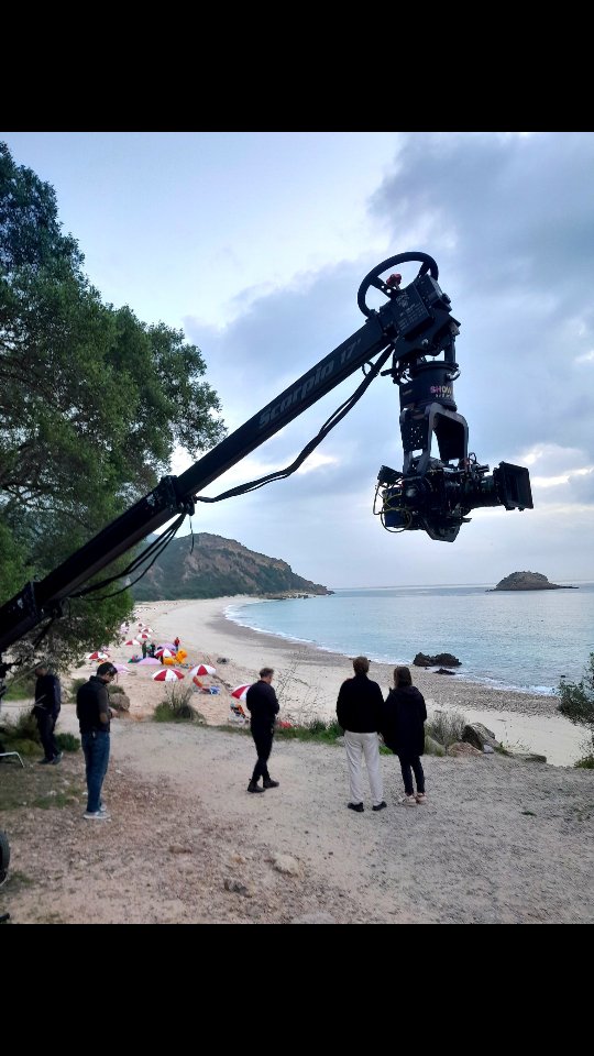 #readysetgrip #gripteam #griplife #cinematography #commercialshooting #setlife #griprigs #makingmovies #cinematographer #portugal