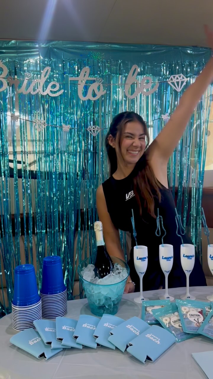 Planning your bachelorette with us? Don’t forget to add our decoration package for the full experience 🩵
#miamibachelorette #bachelorettedecor #bacheloretteideas