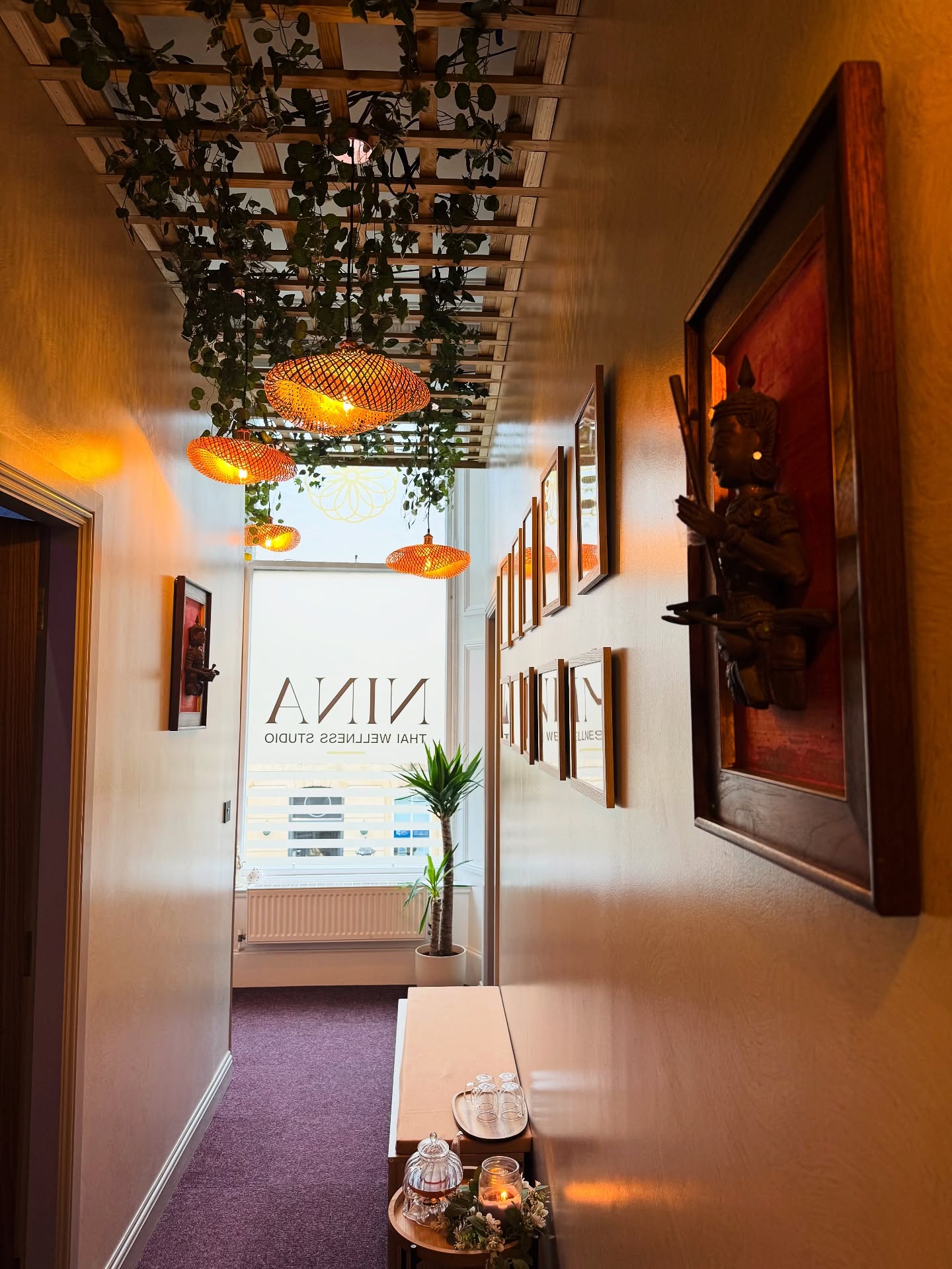 ✨ Weekend Reset at Nina ✨
Take a break and treat your body to the care it deserves. Our traditional massages are the perfect way to release tension and recharge your energy.
💆♀️ Book your weekend massage now and feel the difference.
📍 Calm space • Healing hands • Total relaxation
☎️ 07932 482322