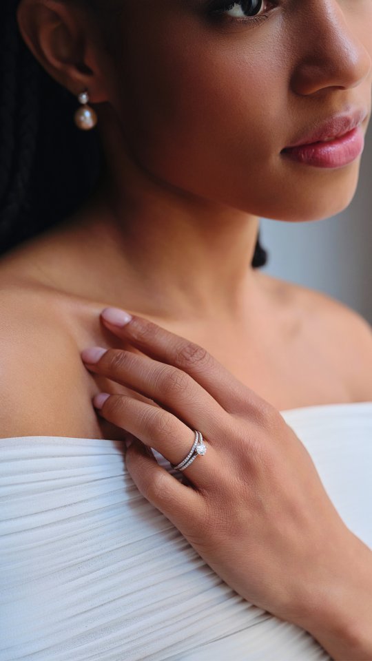 Parce que certaines bagues sont faites pour briller ensemble.
Swipez pour découvrir nos duos parfaits.
#PerfectMatch #Ethique #Ordumonde