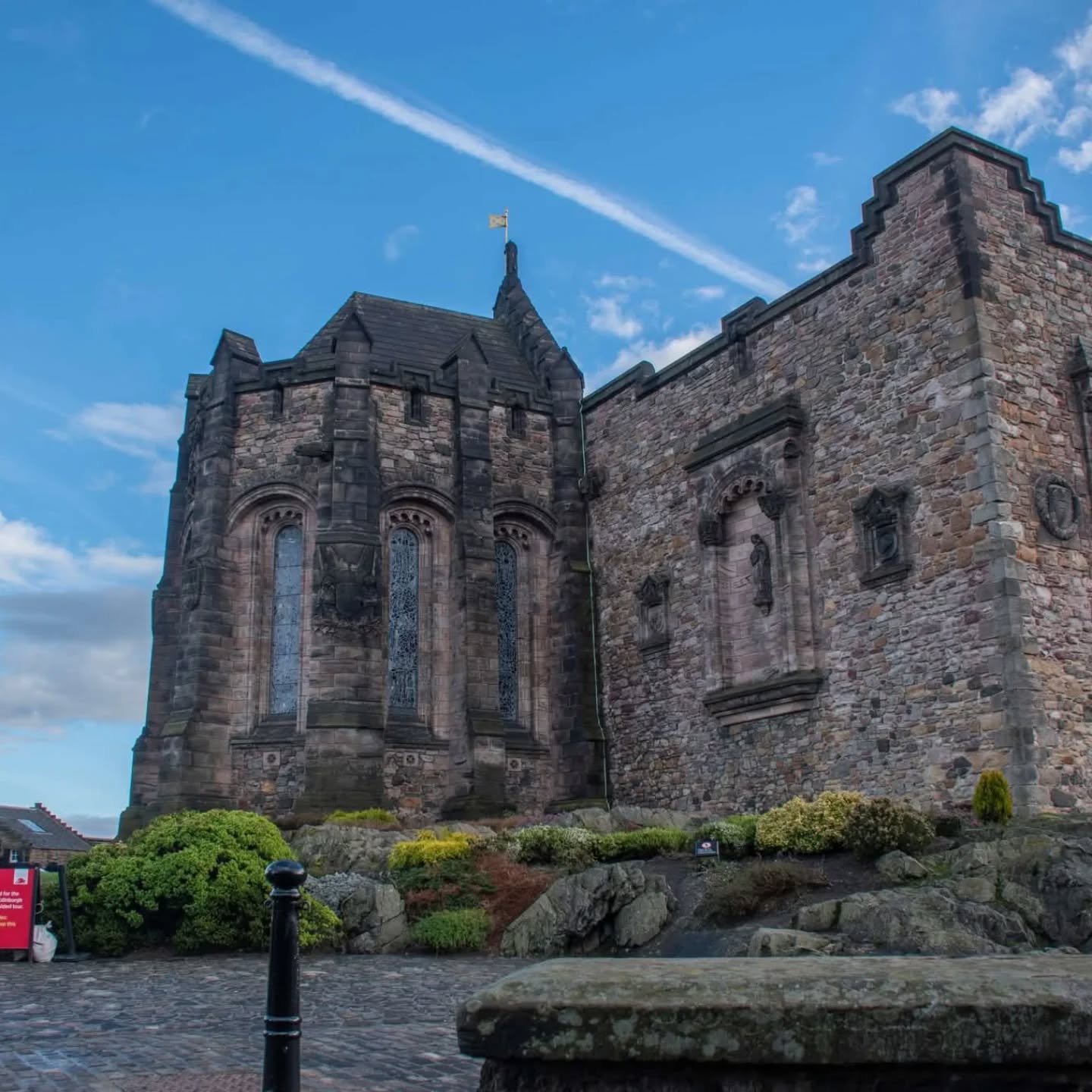 This Remembrance season you can order commemorative certificates, roll of honour extracts and other items from our online shop. All profits made go towards supporting the Memorial.
https://www.snwm.org/shop/