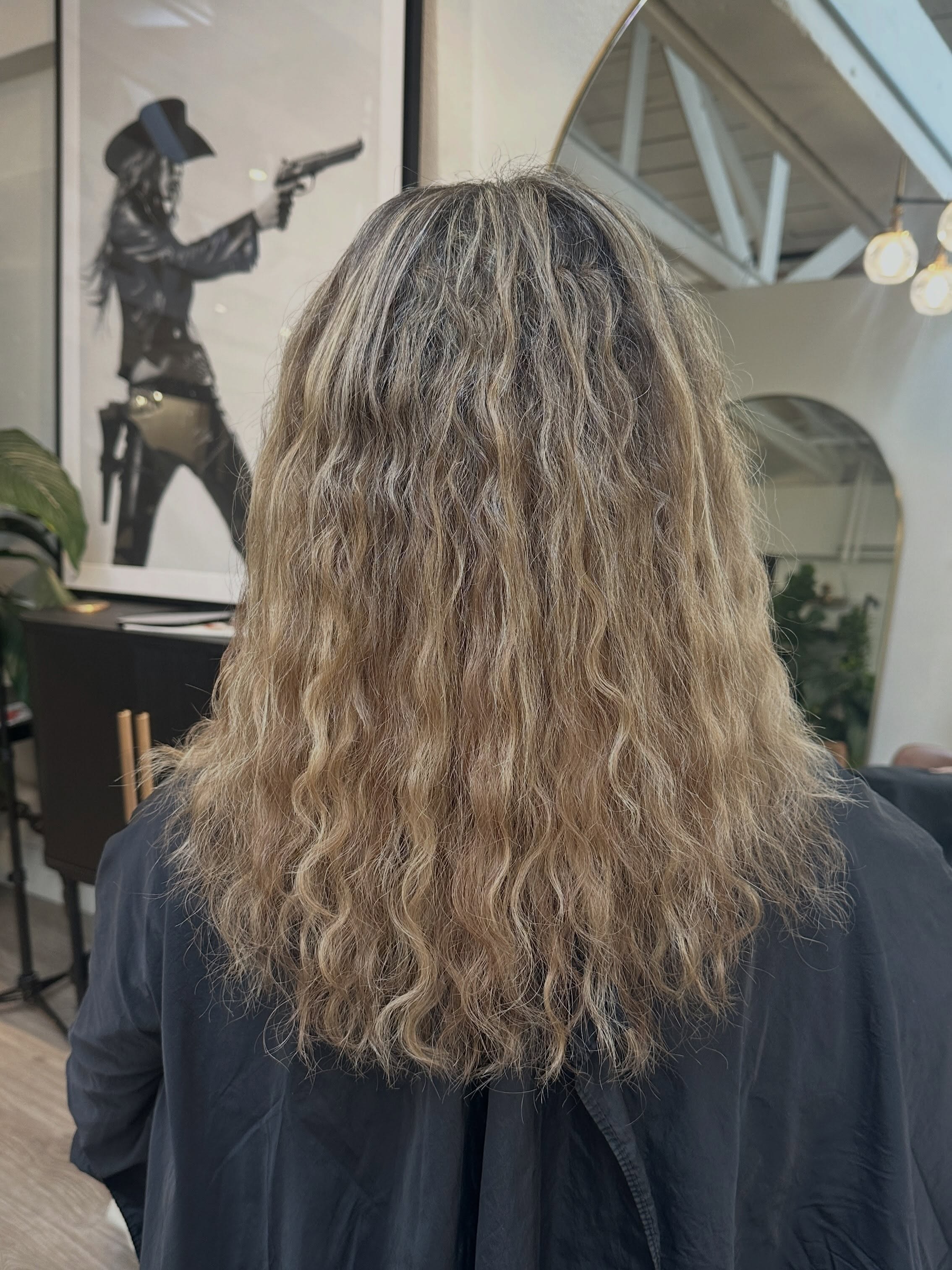 2.5 packs of curly K-Tips for seamless length + volume ➰🤎
The best part about curly extensions? Versatility. She can wear her natural curls with a seamless blend or blow everything out smooth when she wants to switch it up.
Curly K-Tip extensions | Keratin bond extensions | Curly hair extensions San Francisco | K-Tip extensions SF | Hair extensions San Francisco
#CurlyHairExtensions #KTipExtensions #KeratinBondExtensions #SanFranciscoHairExtensions #SFHairExtensions CurlyHairSanFrancisco
K-tips in process
Before