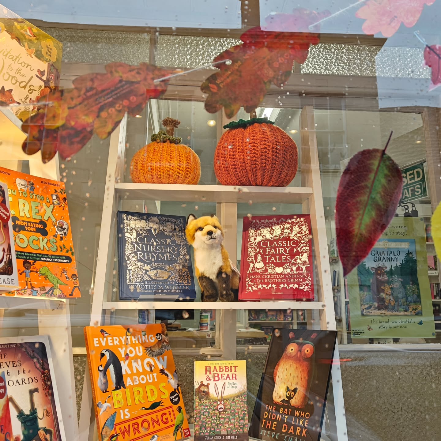 We are the proud winners of @booksellersassociation newsletter prize and we want to pass it on this weekend!
If you buy a book on Saturday, you will be entered into our prize draw. The winner will get this gorgeous collection of classic nursery rhymes and fairy tales and a very distinguished fox toy.
Thanks to the Booksellers Association and to @bloomsburychildrens for the beautiful prize.
🦊
#fairytale #bookshop We are the proud winners of @booksellersassociation newsletter prize and we want to pass it on this weekend!
If you buy a book on Saturday, you will be entered into our prize draw. The winner will get this gorgeous collection of classic nursery rhymes and fairy tales and a very distinguished fox toy.
Thanks to the Booksellers Association and to @bloomsburychildrens for the beautiful prize.
🦊
#fairytale #bookshop